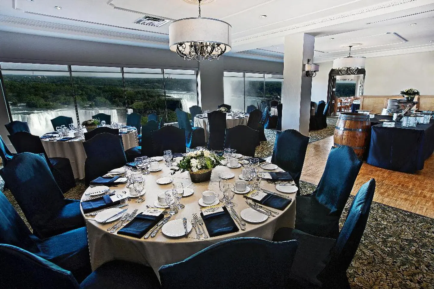 The BROCK Niagara Falls - Fallsview Tapestry Collection by Hilton Restaurant