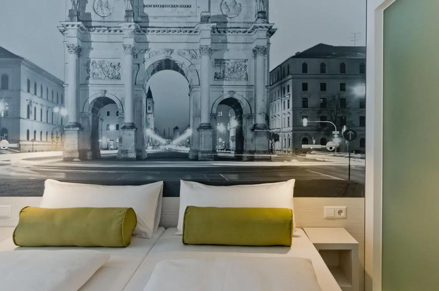 Super 8 by Wyndham Munich City West Terrasse