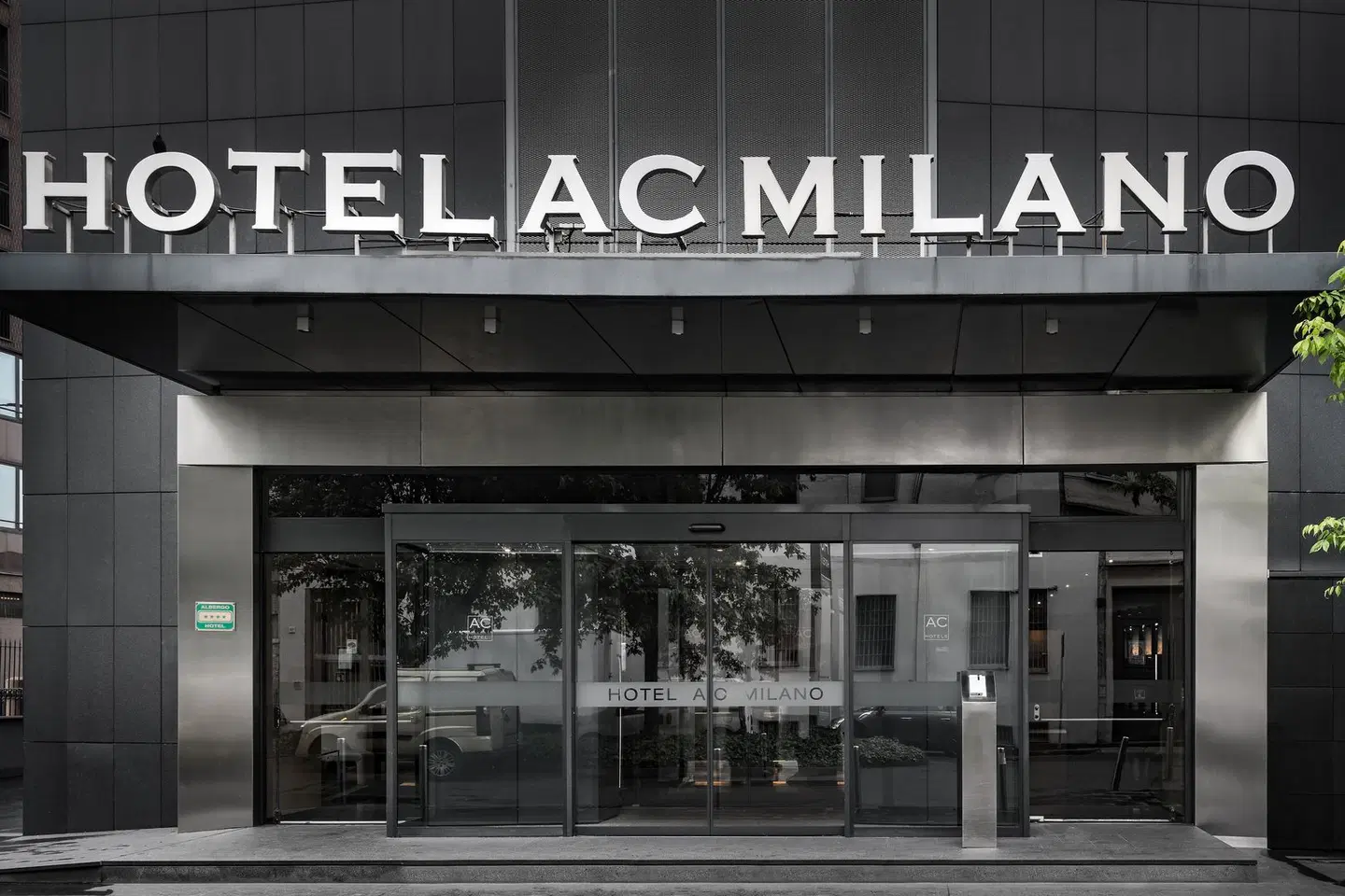 AC Hotel by Marriott Milano EXTERIOR