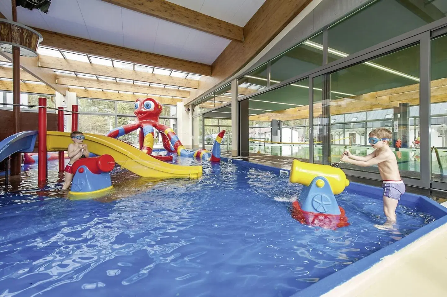 Sandra Spa Pogorzelica Hallenbad