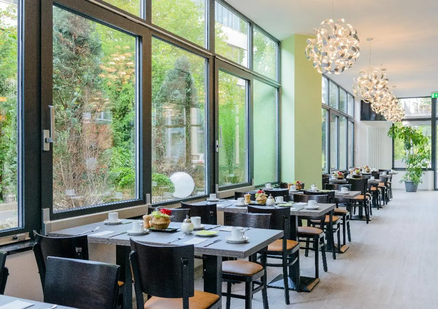 NOVINA HOTEL Wöhrdersee Nürnberg City Restaurant