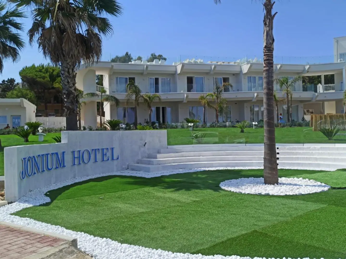 Jonium Hotel EXTERIOR