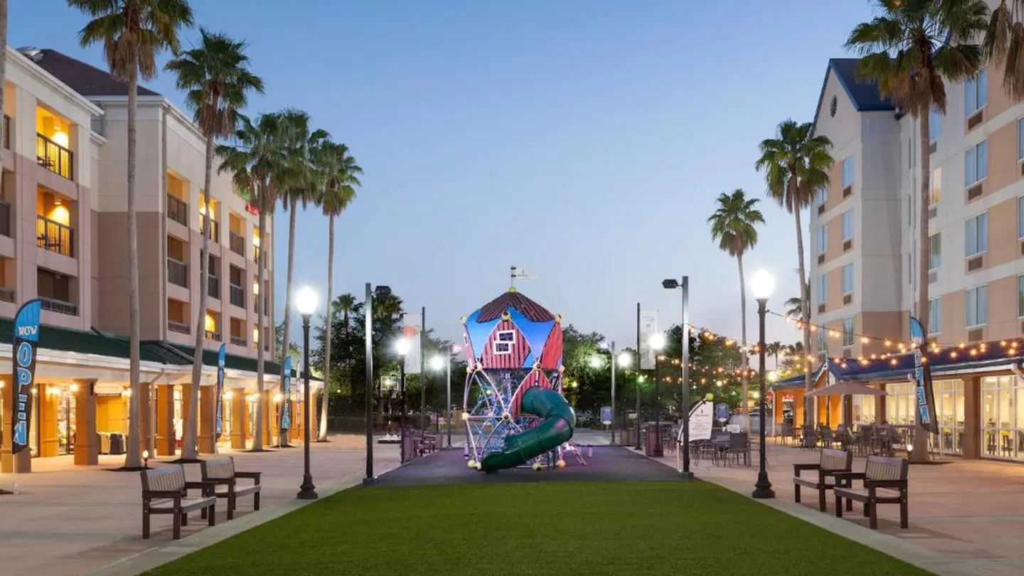 Courtyard by Marriott Orlando Lake Buena Vista in the Marriott Village SPORTS_AND_LEISURE