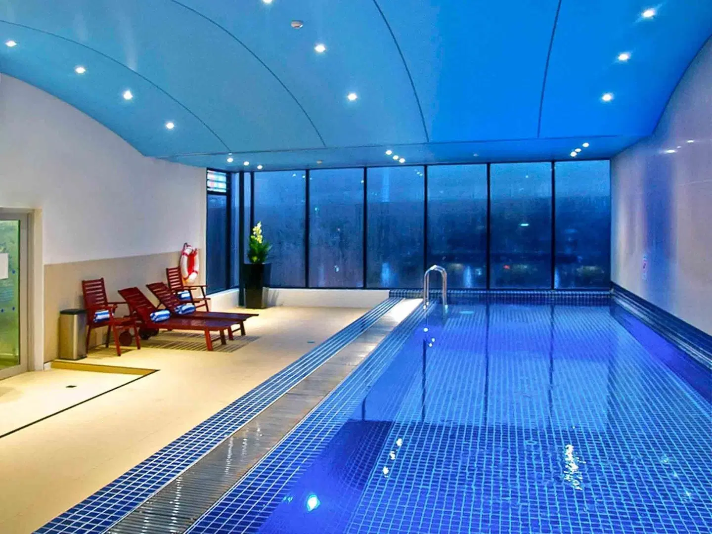 Novotel Sydney Darling Square Hotel Hallenbad