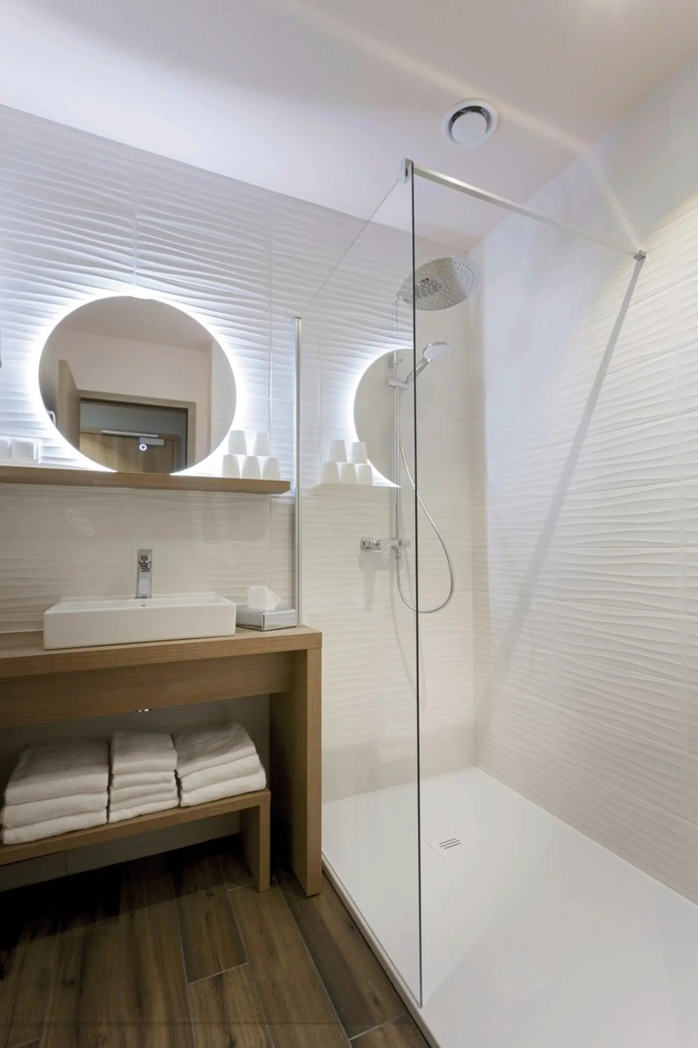 Tropical Islands OHANA Lodges Badezimmer