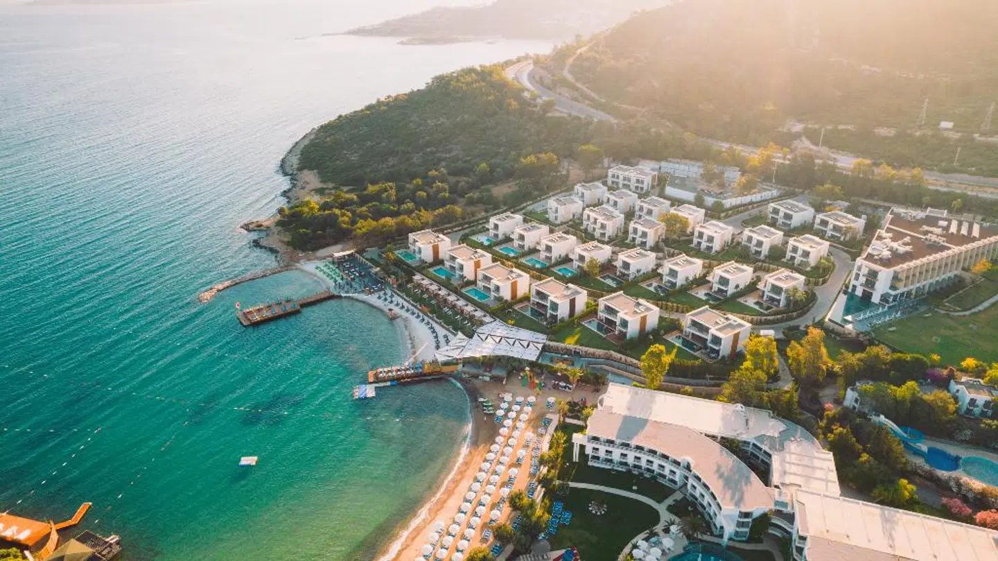 The Norm Collection Door'a LANDSCAPE