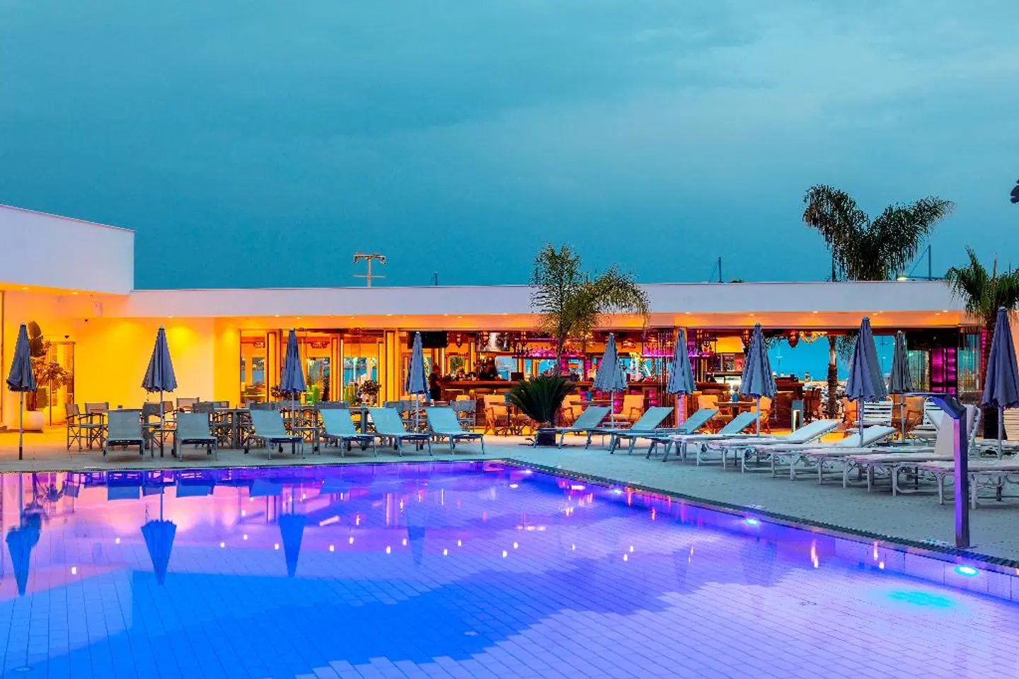 Limanaki Beach Hotel OUTDOOR_POOL