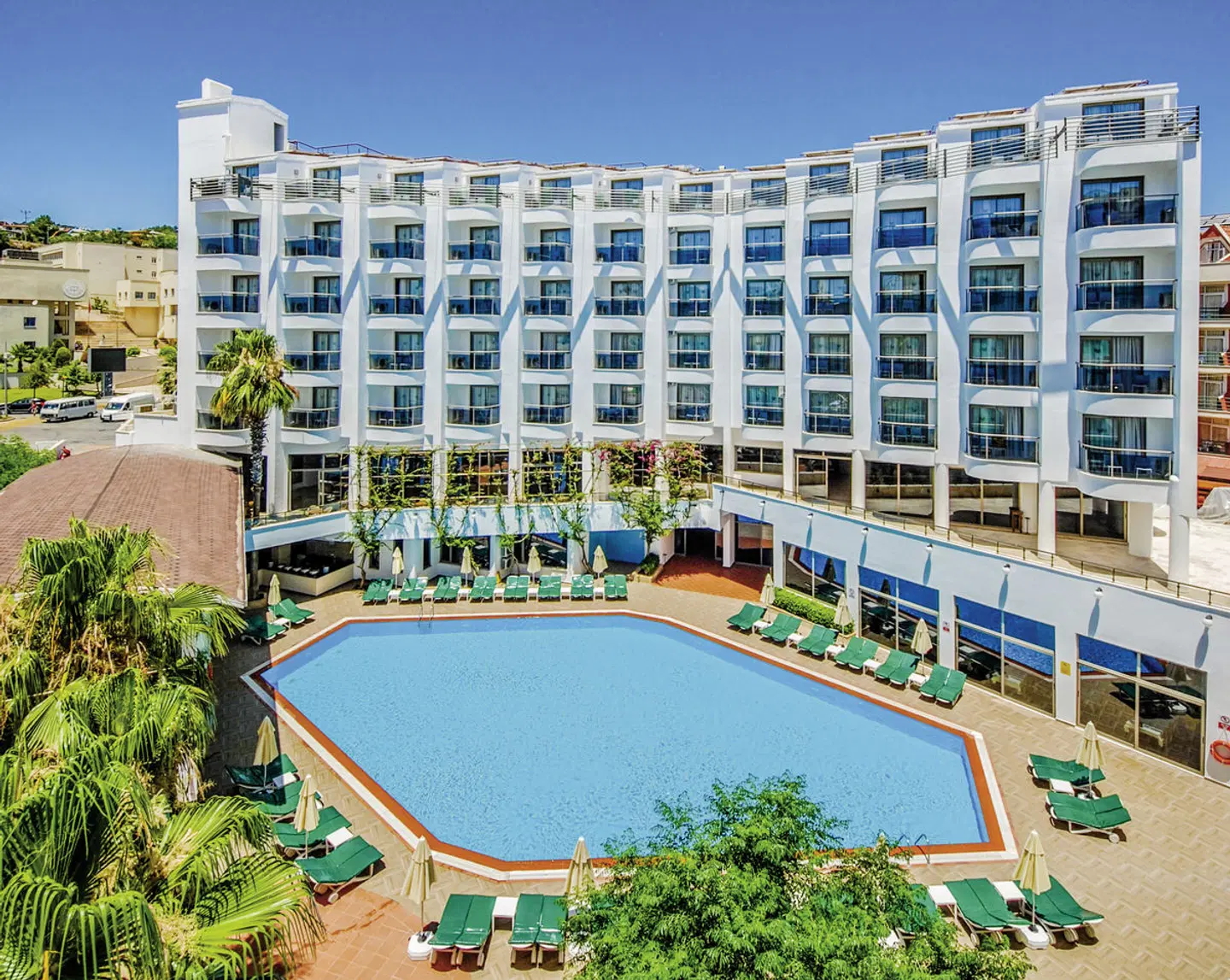 Blue Bay Platinum EXTERIOR