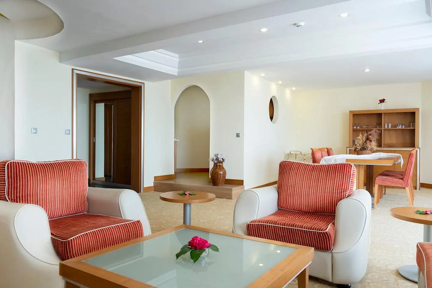 The Holiday Resort Hotel ROOM_EXAMPLE