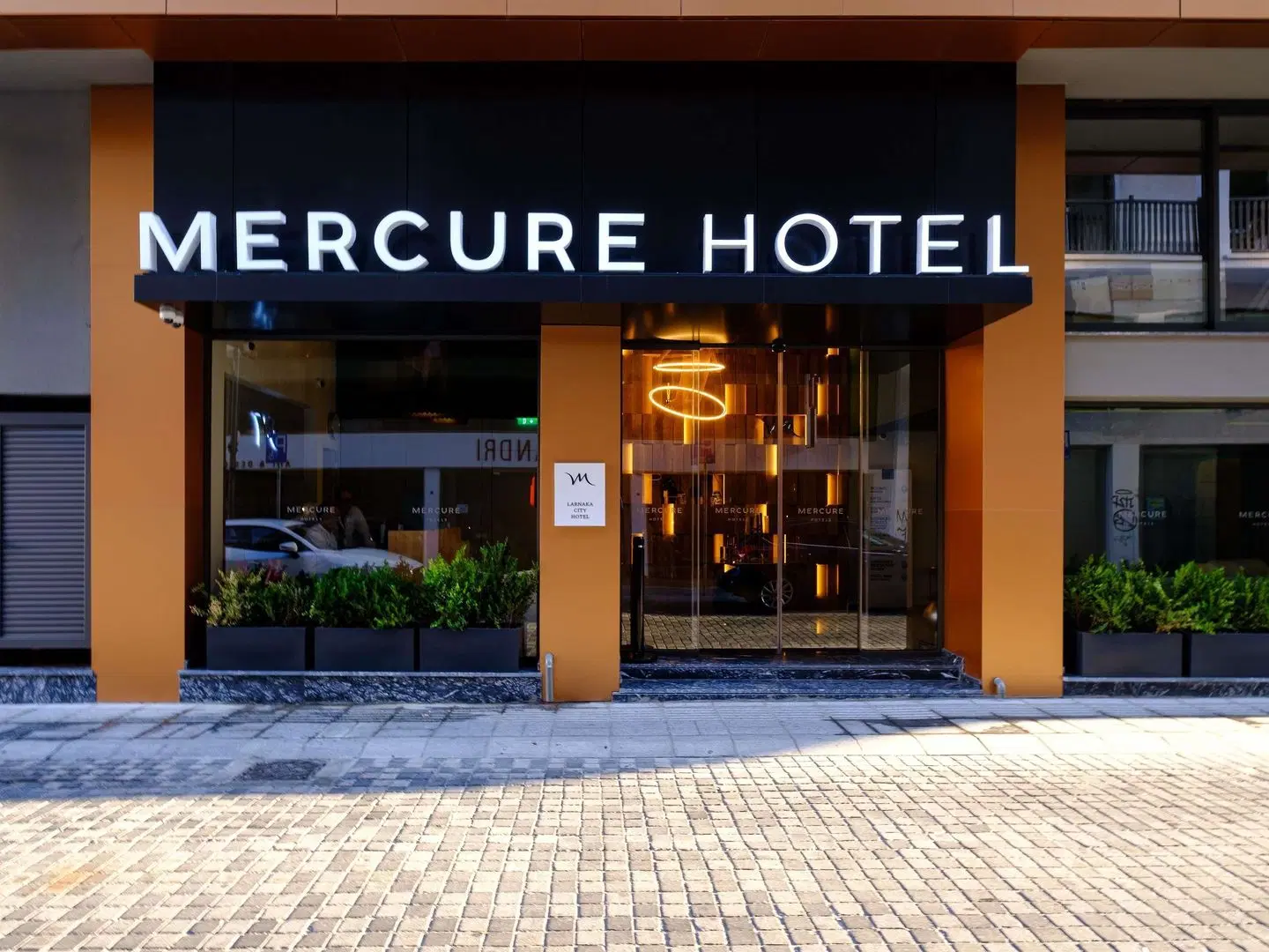 Mercure Larnaca City EXTERIOR