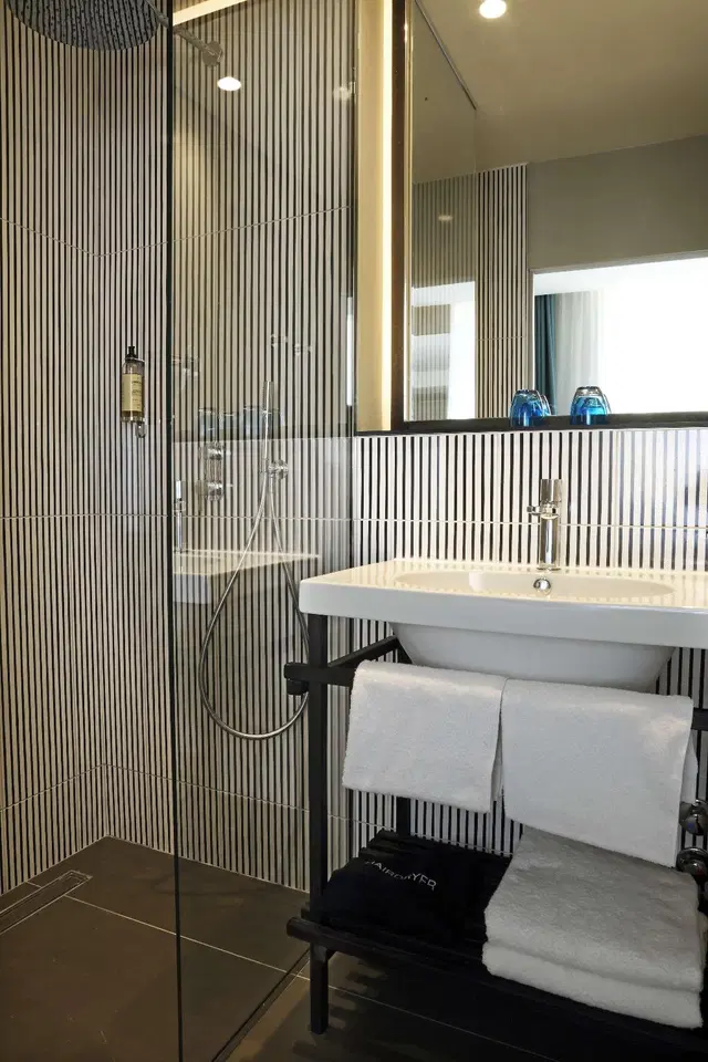 Best Western La Joliette Badezimmer