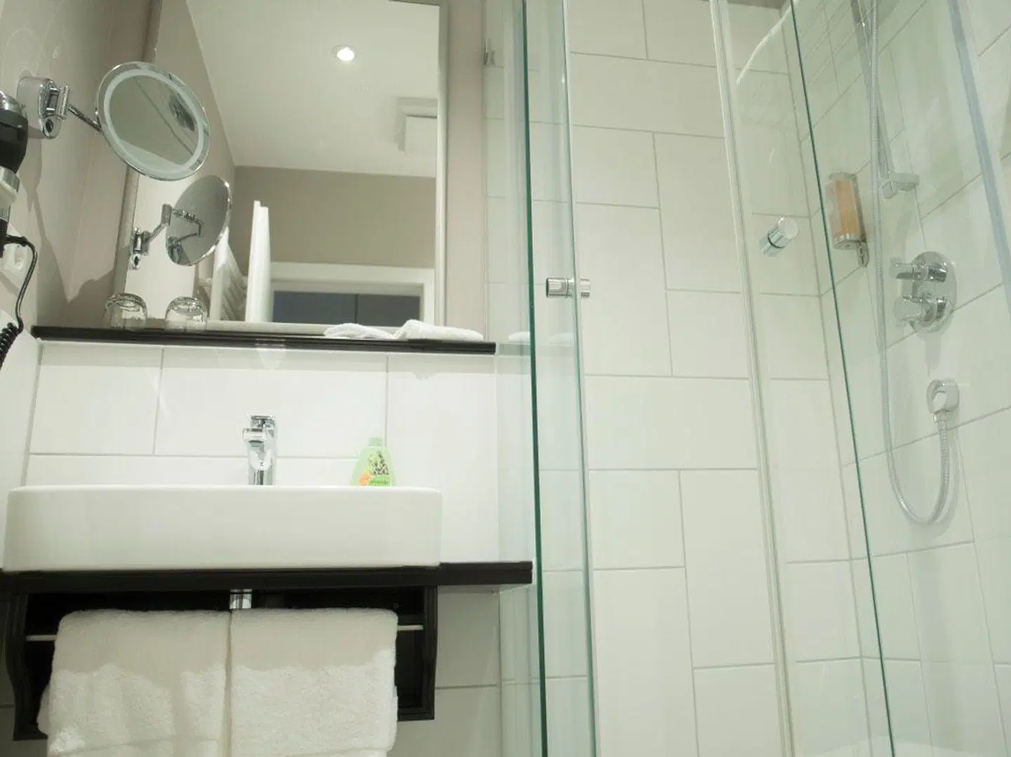 Kurhaus Trifels Badezimmer