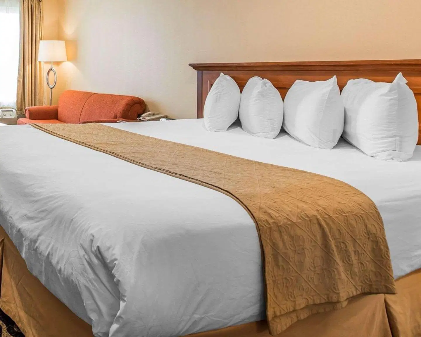 Quality Inn Near Long Beach Airport ROOM_EXAMPLE