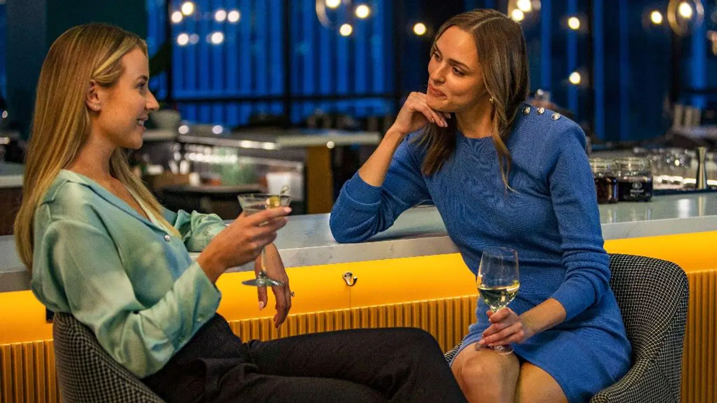 Holiday Inn Chicago Dwtn - Wolf Point by IHG PEOPLE