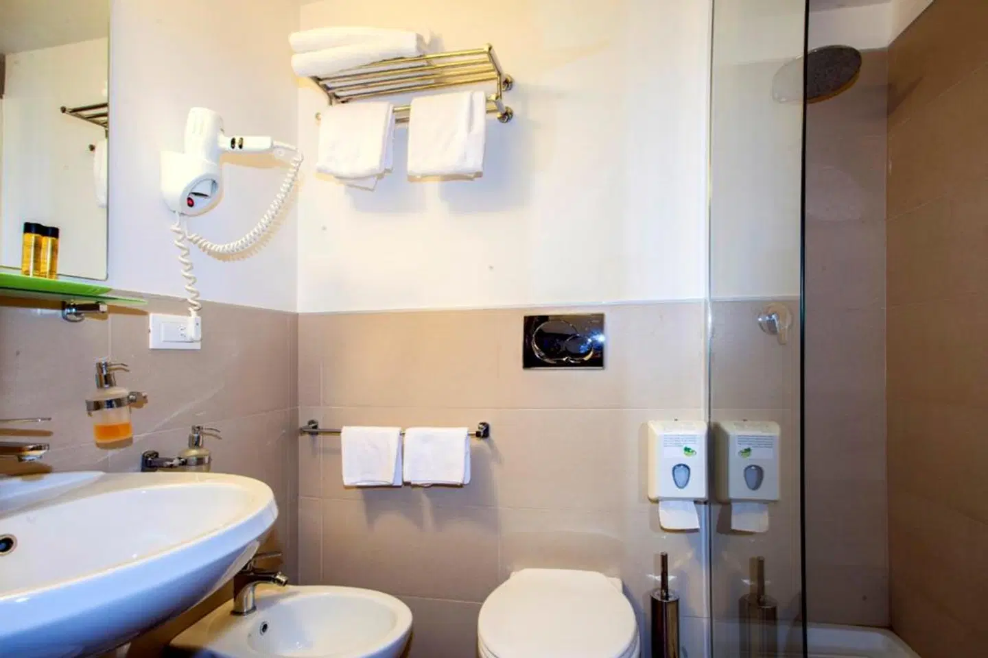 Canova Hotel Badezimmer