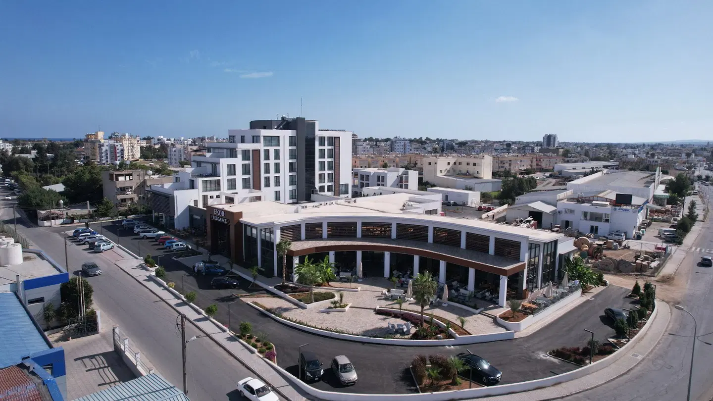 Ekor Elegance Hotel EXTERIOR