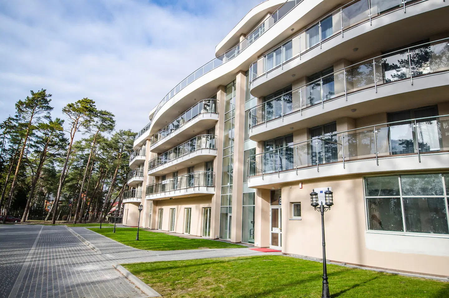 Grand Kapitan Medi Spa EXTERIOR