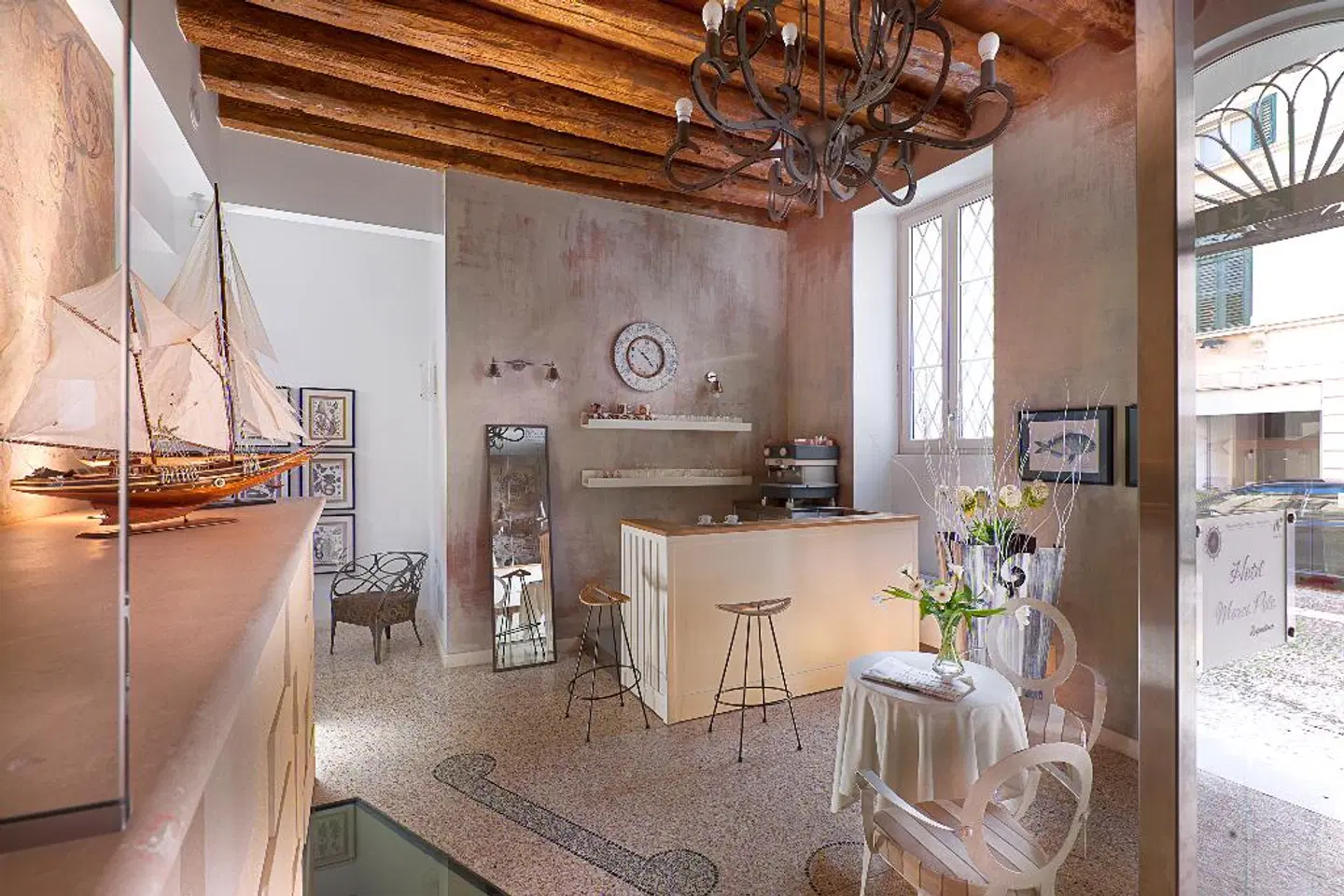 Marco Polo ROOM_EXAMPLE