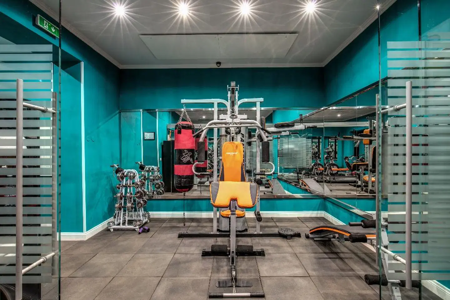 Hotel 87 eighty-seven SPORTS_AND_LEISURE