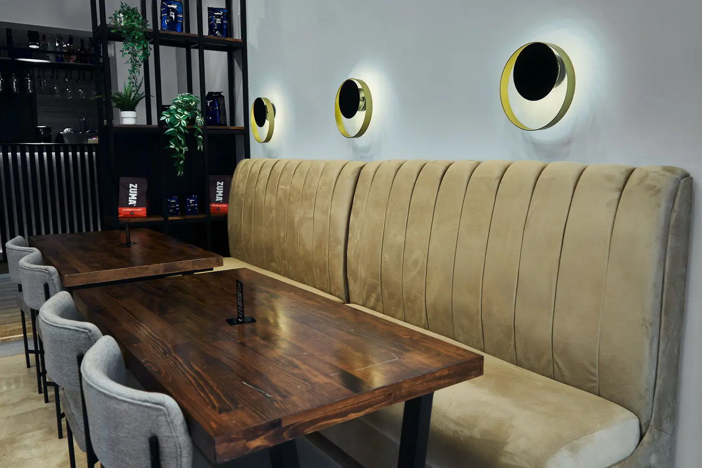 Crown Salamis Hotel Restaurant