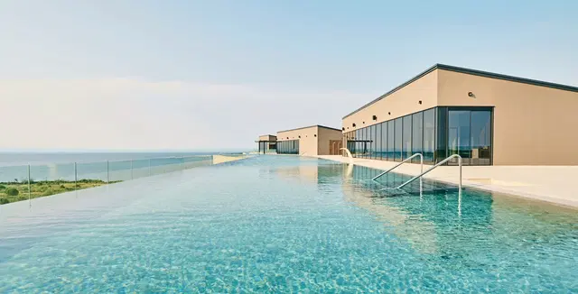 Petram Resort & Residence OUTDOOR_POOL