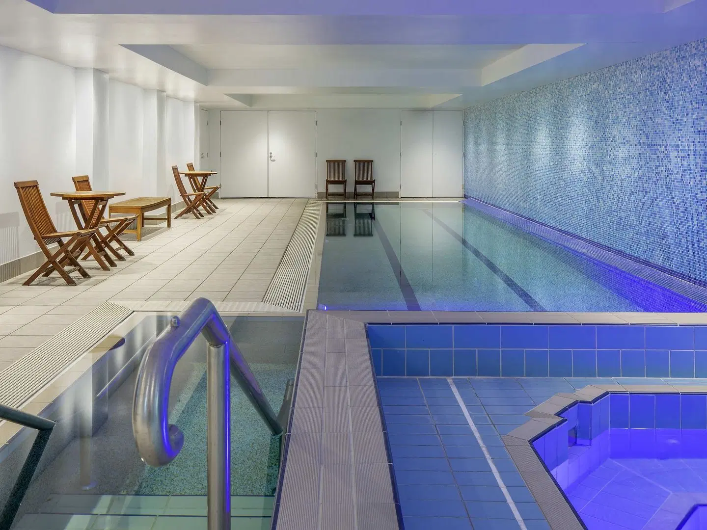 Mantra Chatswood Hallenbad