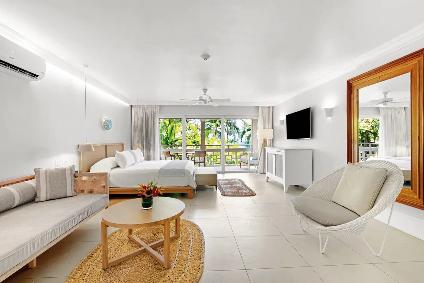 Couples Sans Souci HEALTH_BEAUTY