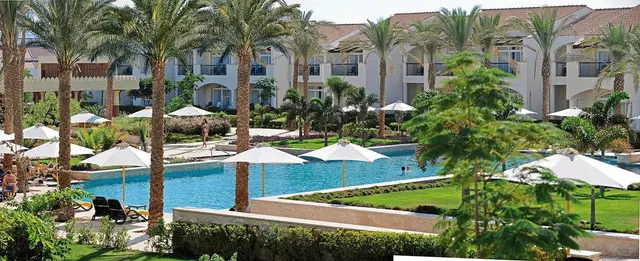 Reef Oasis Blue Bay Resort & Spa OUTDOOR_POOL