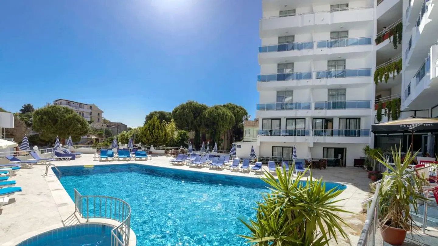 Ponz Hotel OUTDOOR_POOL