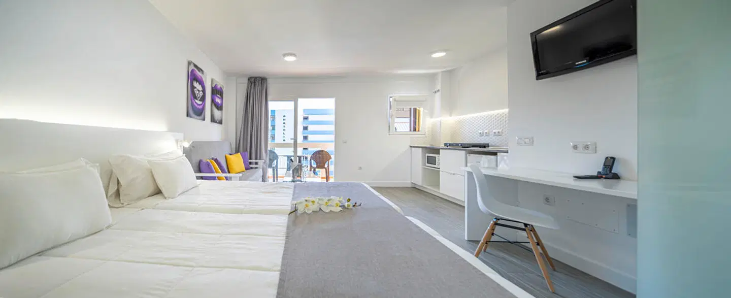 Skyview Hotel by LIVVO ROOM_EXAMPLE