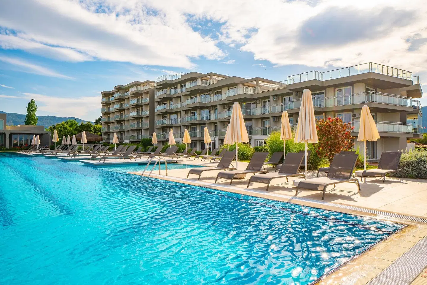 Karya Family Resort Hotel EXTERIOR