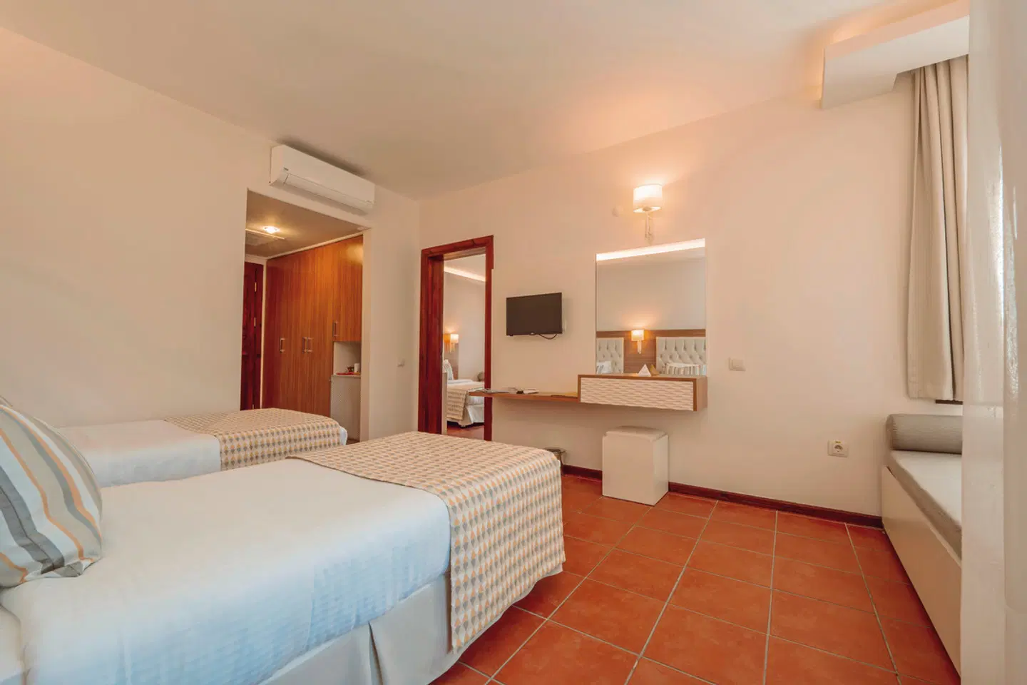 Sundia by Liberty Suncity ROOM_EXAMPLE