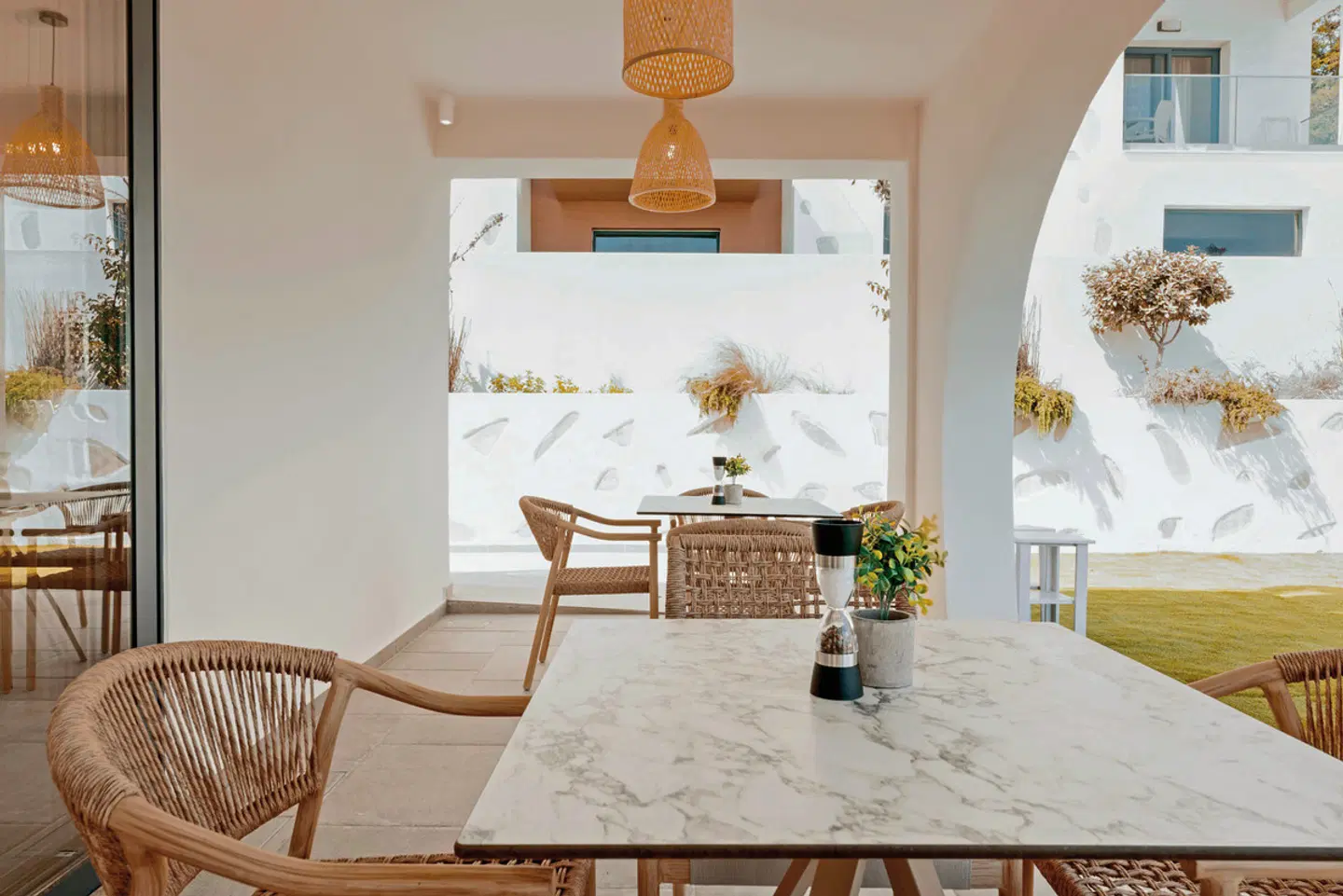 Acron Seaside Suites LOUNGE_LOBBY