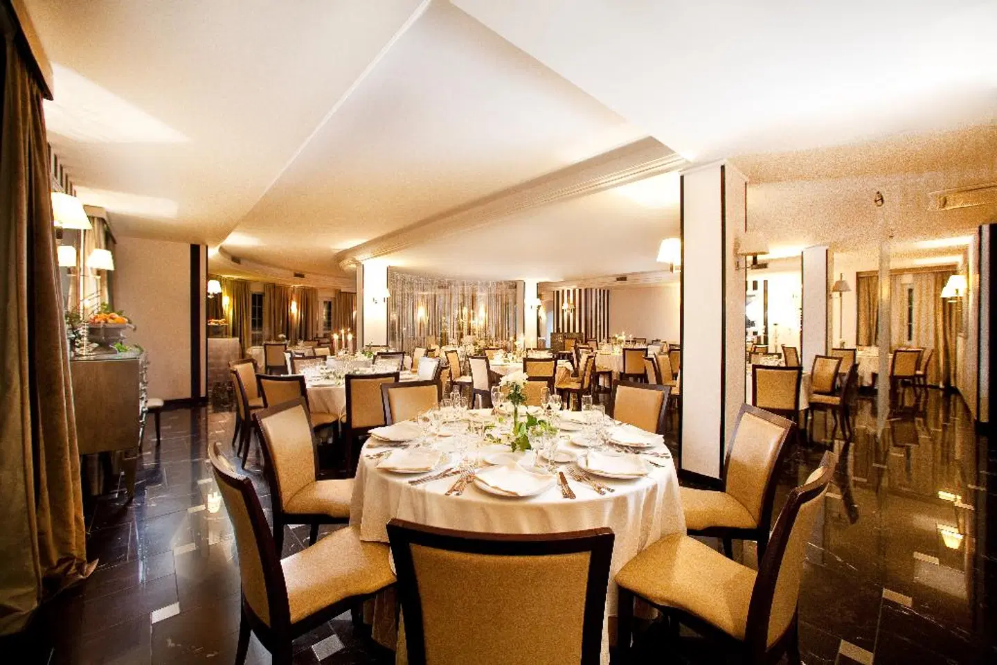 Regent Hotel Restaurant