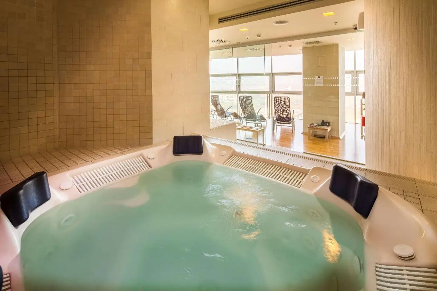 Best Western Premier BHR Treviso Hotel Hallenbad