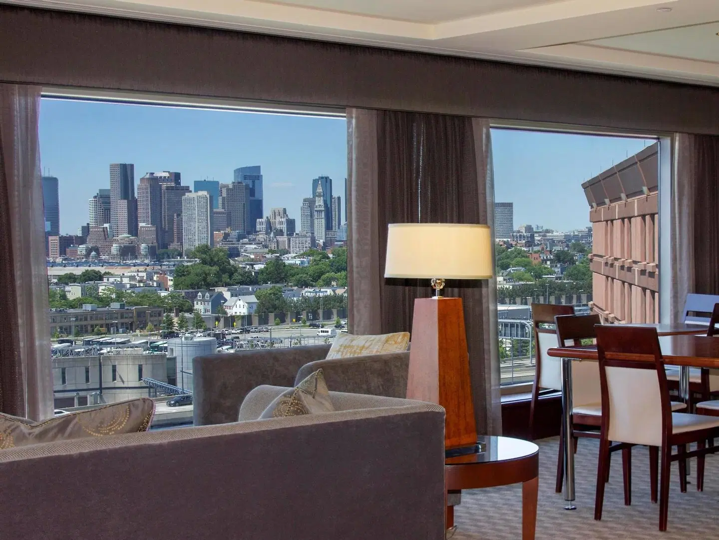 Hilton Boston Logan Airport ROOM_EXAMPLE