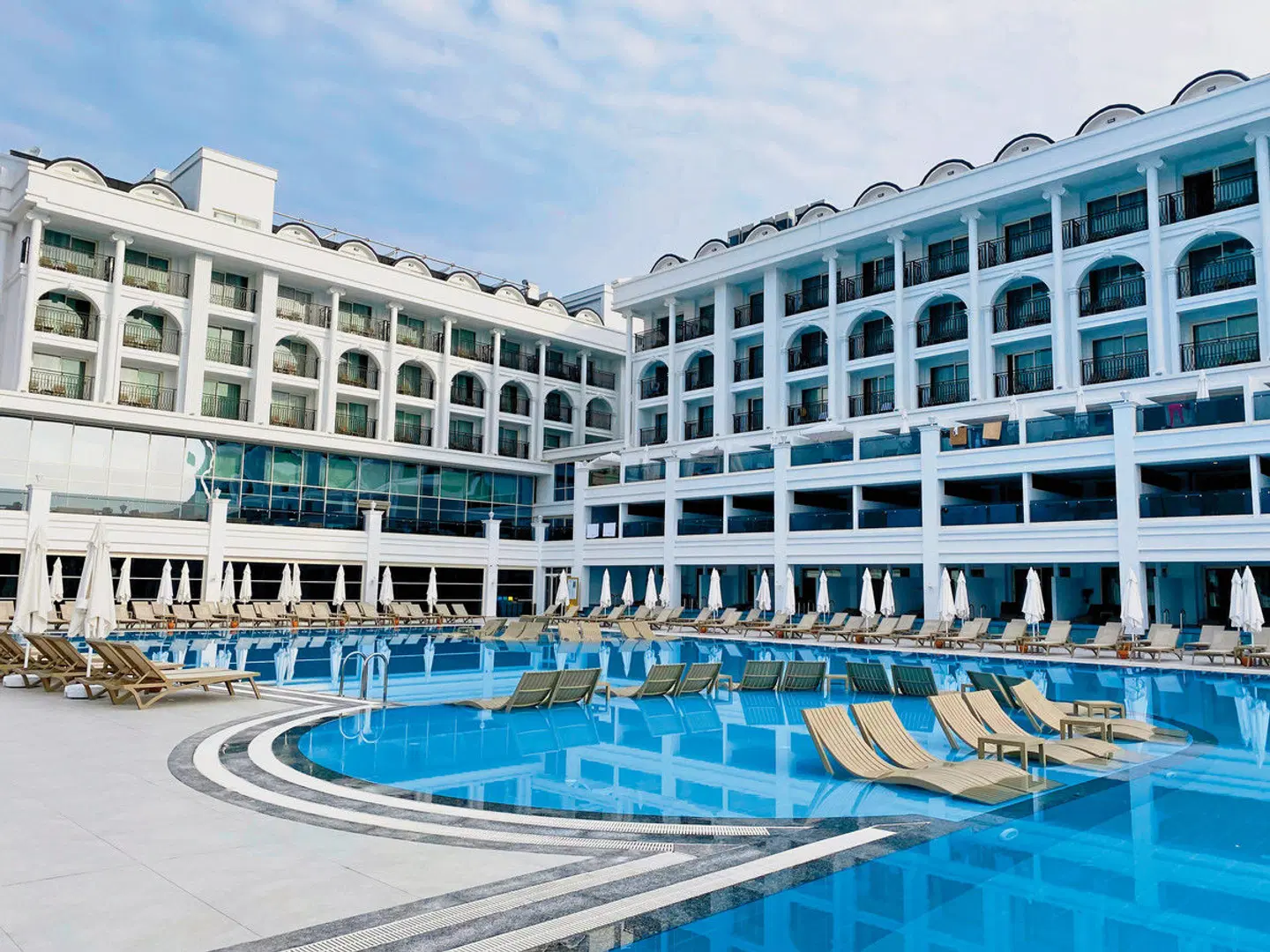 Sunthalia Hotels & Resorts OUTDOOR_POOL
