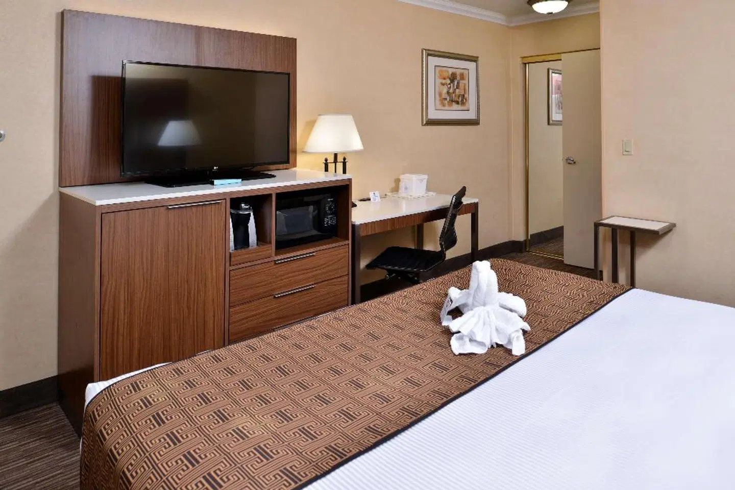 Best Western Hollywood Plaza Inn ROOM_EXAMPLE