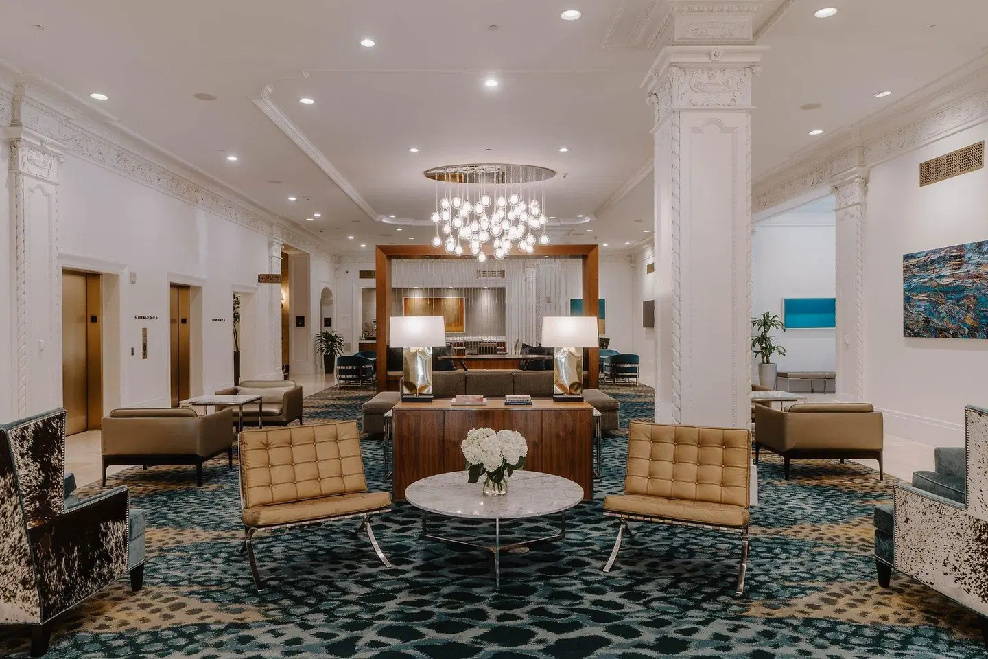 Club Quarters in Houston LOUNGE_LOBBY