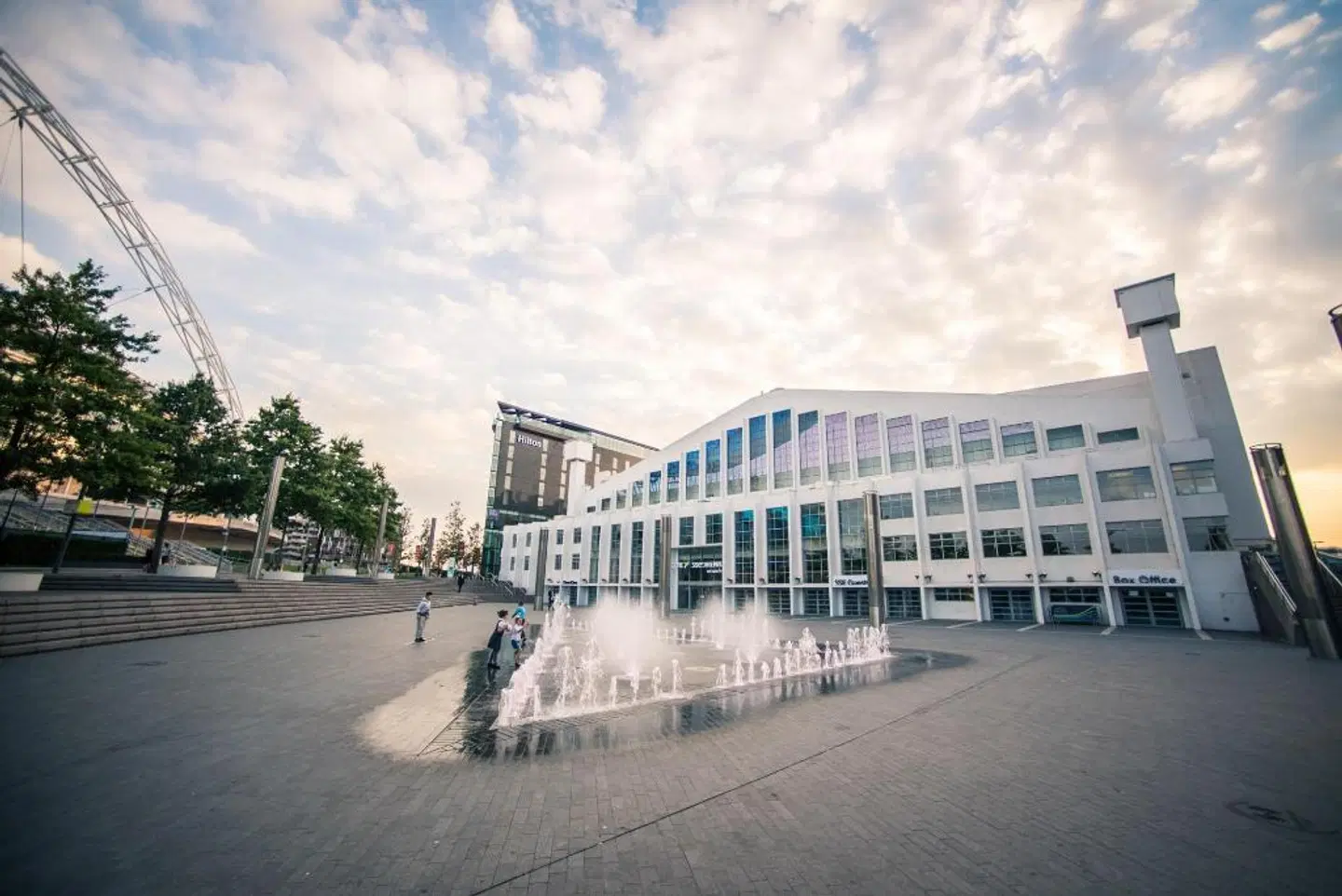 Wembley International Hotel EXTERIOR