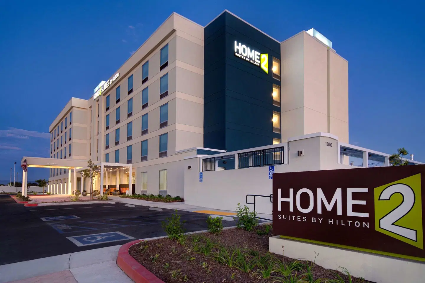 Home2 Suites by Hilton Garden Grove EXTERIOR
