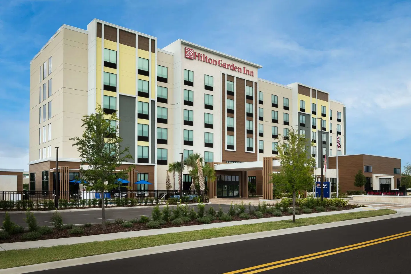 Hilton Garden Inn Orlando I-4 Millenia Blvd Mall EXTERIOR