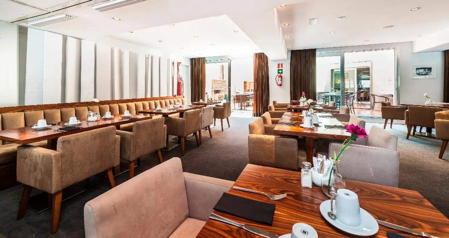 Palacio Avenida Restaurant