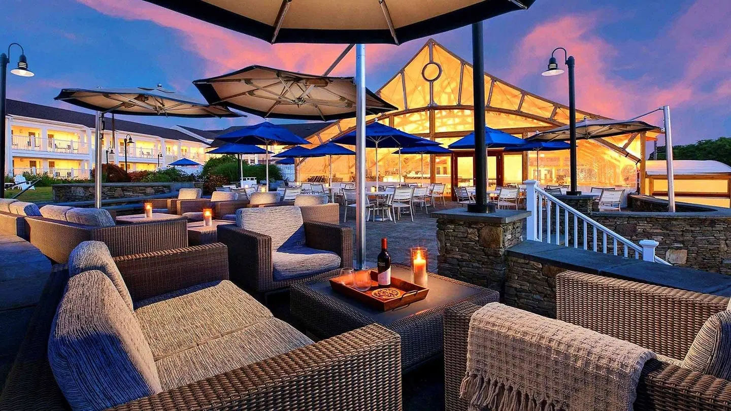 Hyannis Harbor Hotel Terrasse
