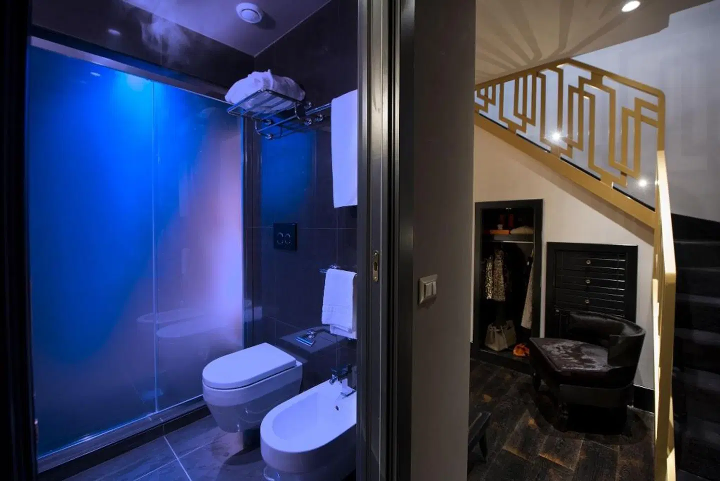 HT6 Hotel Roma Badezimmer