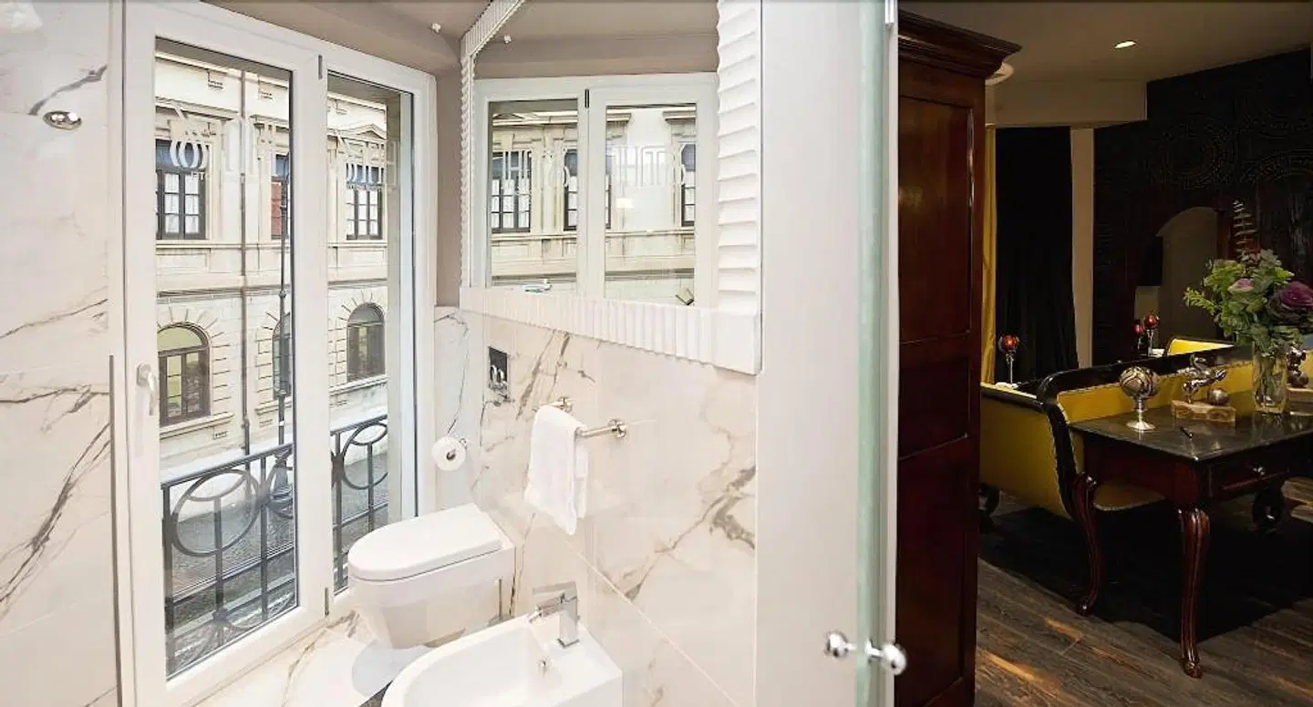 HT6 Hotel Roma Badezimmer