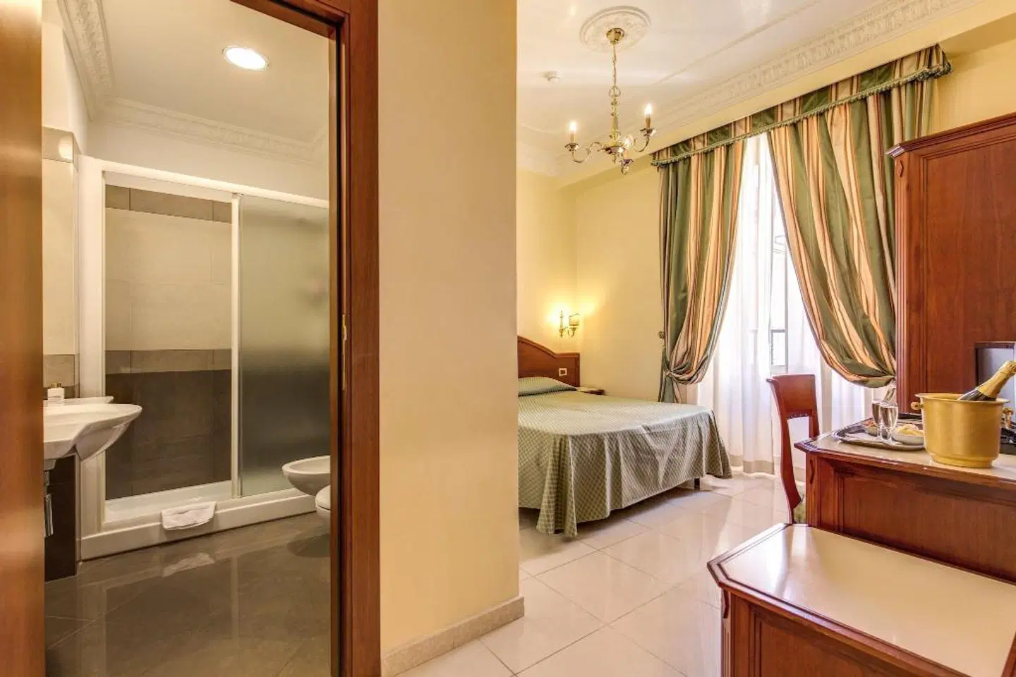 Contilia ROOM_EXAMPLE