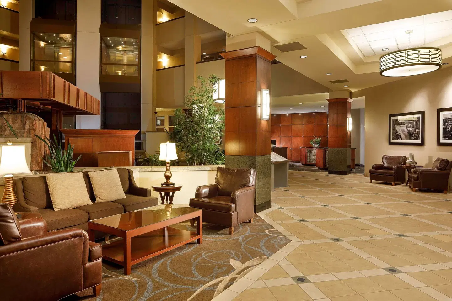 Sheraton Sioux Falls & Center LOUNGE_LOBBY