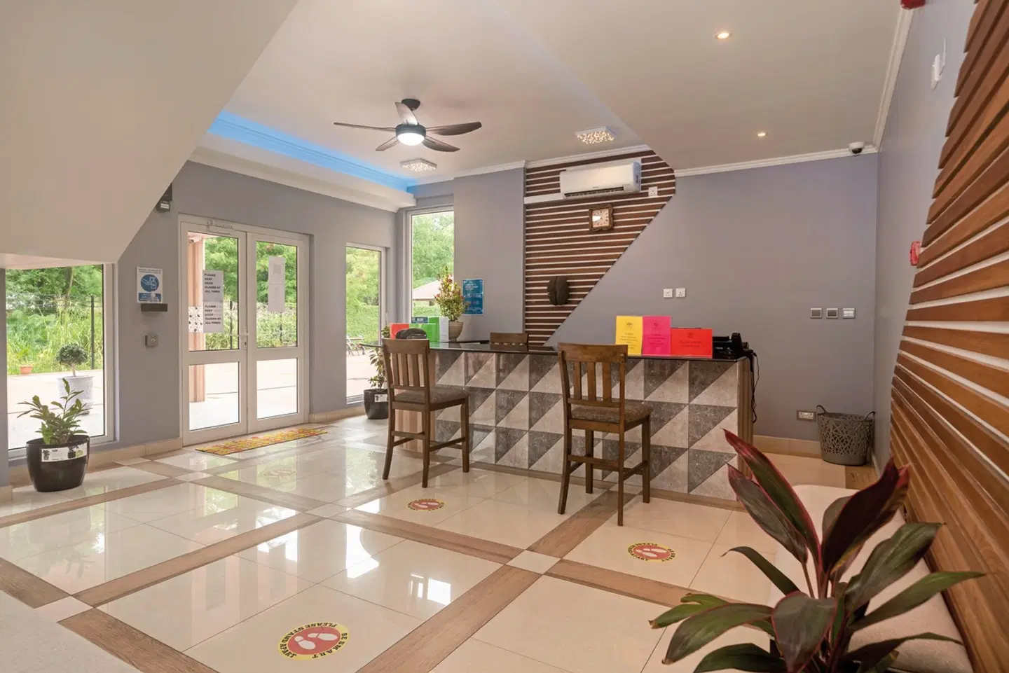 Royale Suites Luxury Apartments LOUNGE_LOBBY