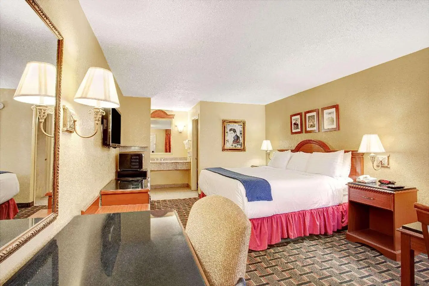 Days Inn by Wyndham Memphis at Graceland ROOM_EXAMPLE